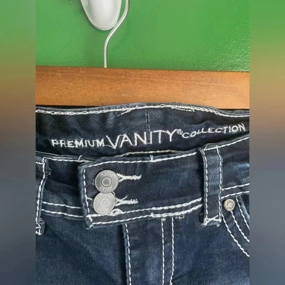 Premium Vanity Jeans Shorts Size 27‎ Super Cute! - Picture 3 of 5